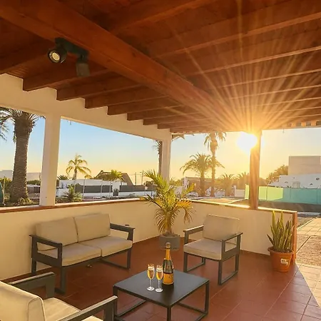 Casa Con Terraza Privada, Atardeceres Y Barbacoa * 아로나